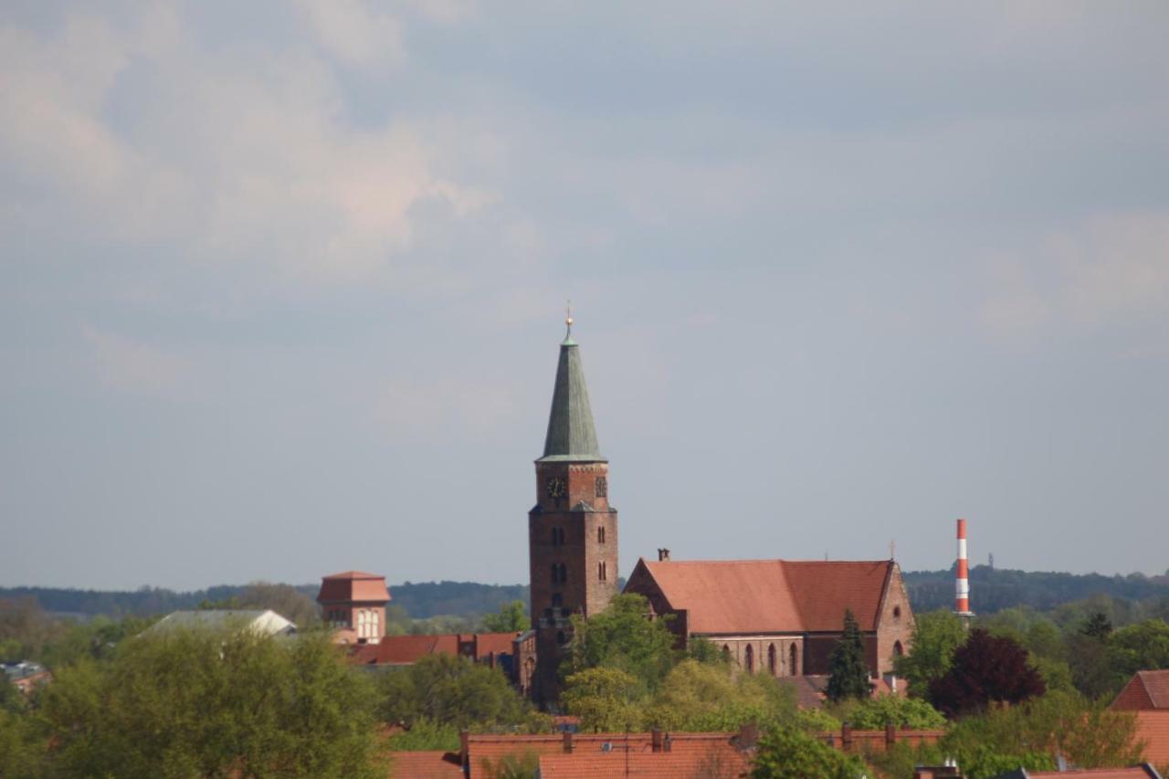 Altstadt Ferienwohnung Brandenburg  Eksteriør billede